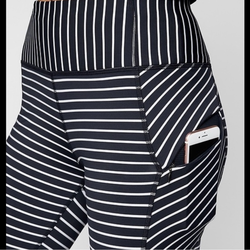 Athleta Striped Contender 7/8 Legging